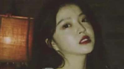 【王中磊女儿晒男友视角下美照,烈焰红唇手捧鸡尾酒】5月25日,华谊总裁王中磊的女儿王文也便